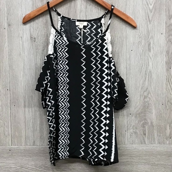 Black White Aztec Cold Shoulder Top - Picture 2 of 3